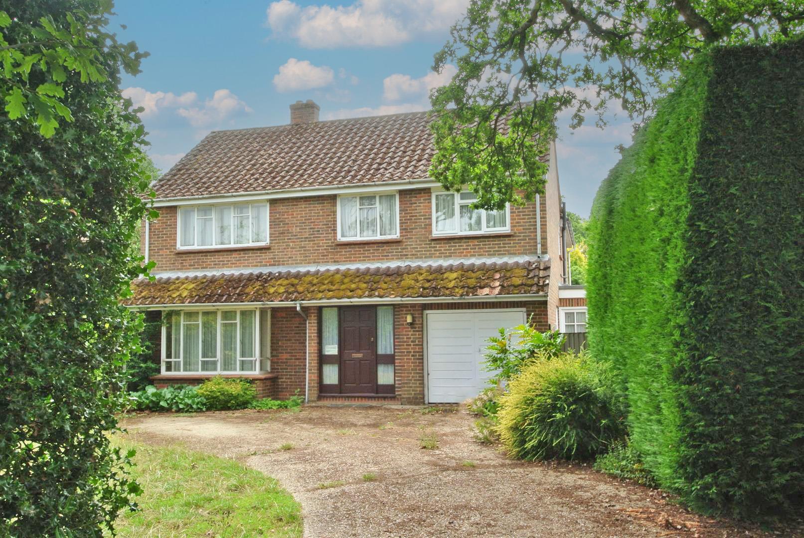 Station Road, Chobham, Woking